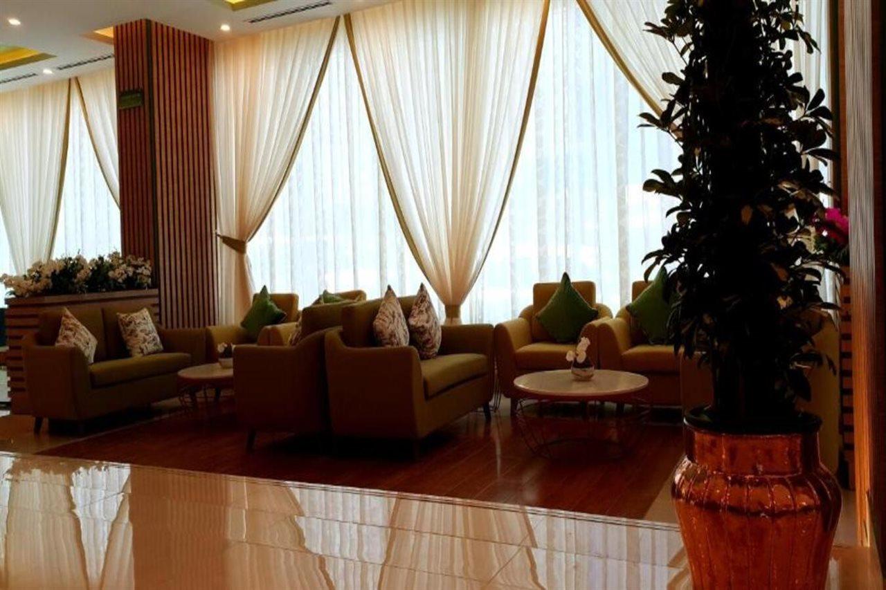 דובאי Jacob'S Garden Hotel מראה חיצוני תמונה