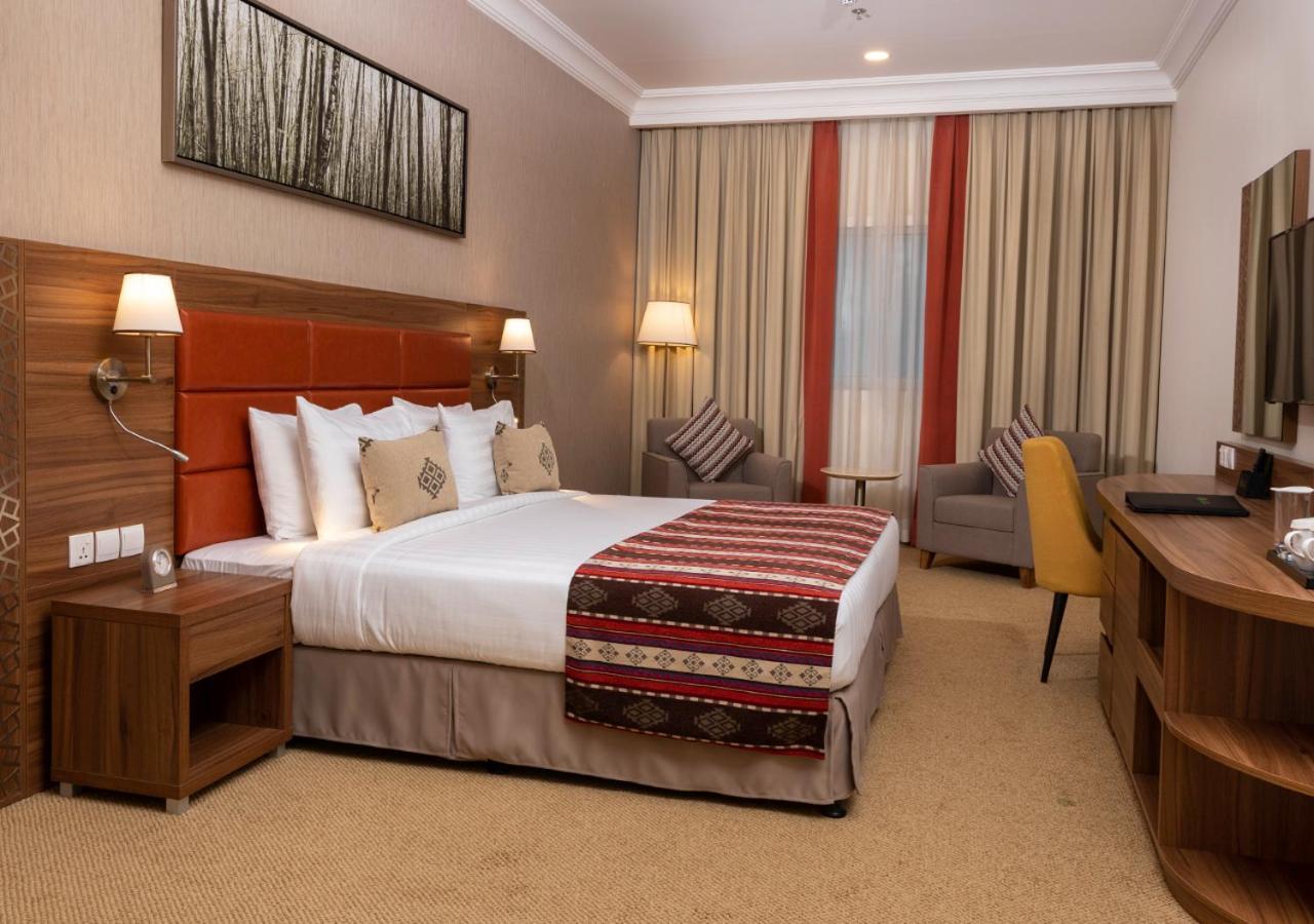 דובאי Jacob'S Garden Hotel מראה חיצוני תמונה