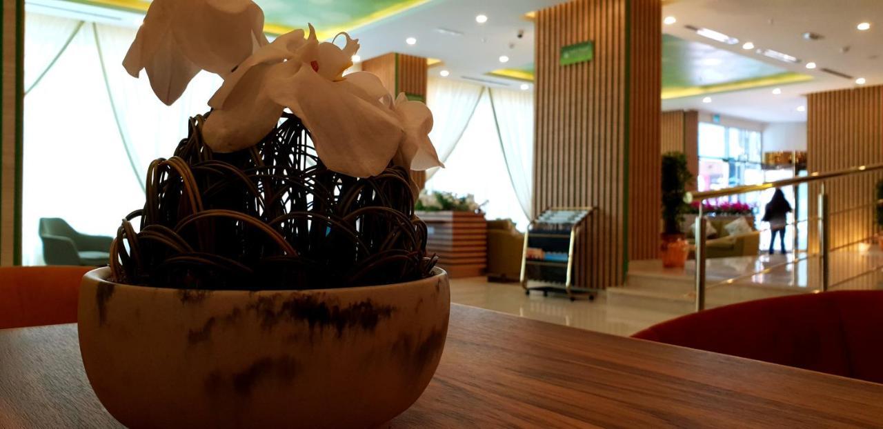 דובאי Jacob'S Garden Hotel מראה חיצוני תמונה